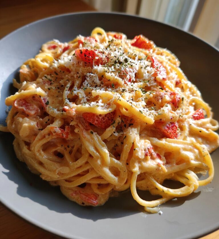 Strawberry Pasta (sweet‑savory strawberry cream pasta)