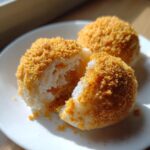Kinako Mochi (Roasted Soy Flour Rice Cakes)