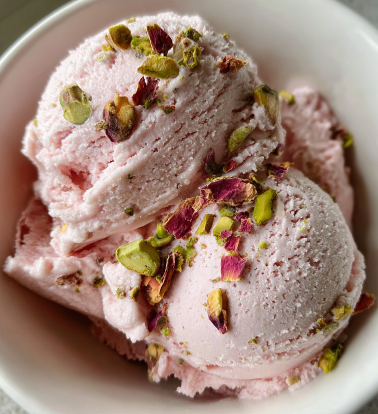Rose pistachio ice cream: 3 steps to divine bliss