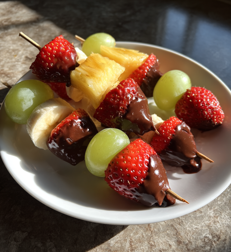 Chocolate covered fruit skewers: 10-minute instant joy